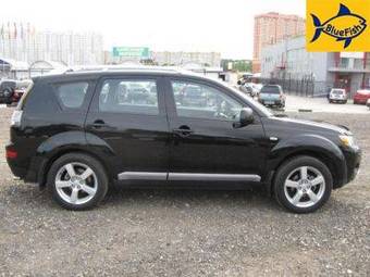 2008 Mitsubishi Outlander Pics