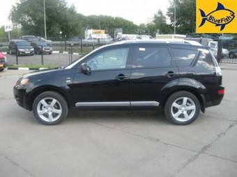 2008 Mitsubishi Outlander Photos