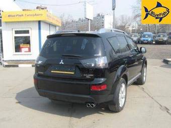 2008 Mitsubishi Outlander Photos