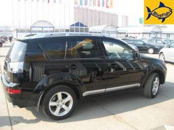 2008 Mitsubishi Outlander Photos