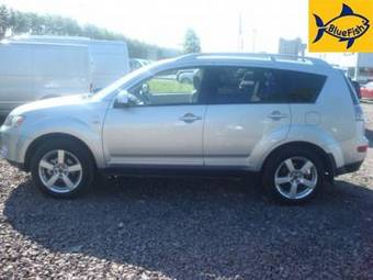 2008 Mitsubishi Outlander Photos