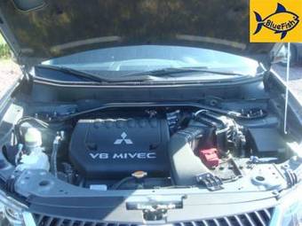 2008 Mitsubishi Outlander Pictures