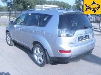 2008 Mitsubishi Outlander Pictures