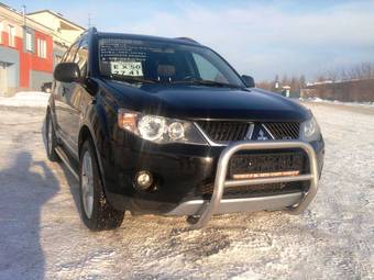 2008 Mitsubishi Outlander Photos