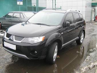 2008 Mitsubishi Outlander Pics