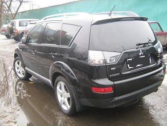 2008 Mitsubishi Outlander Pictures