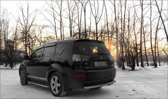 2008 Mitsubishi Outlander Pictures