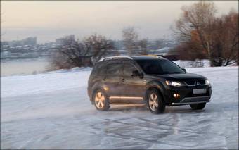 2008 Mitsubishi Outlander Pics