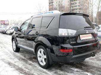 2008 Mitsubishi Outlander Pictures