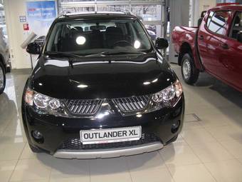 2008 Mitsubishi Outlander Pics