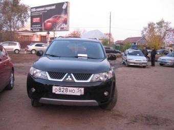 2008 Mitsubishi Outlander Pictures