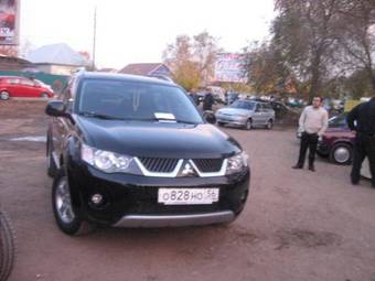 2008 Mitsubishi Outlander Photos