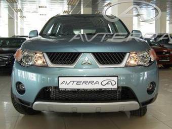 2008 Mitsubishi Outlander Pics