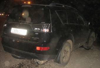 2008 Mitsubishi Outlander Images