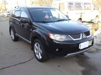 2008 Mitsubishi Outlander Photos