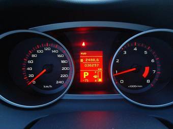 2008 Mitsubishi Outlander Pictures
