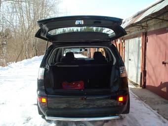 2008 Mitsubishi Outlander Pictures