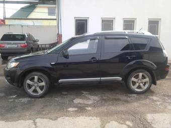 2008 Mitsubishi Outlander Pictures
