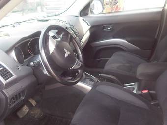 2008 Mitsubishi Outlander Photos