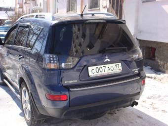 2008 Mitsubishi Outlander Photos