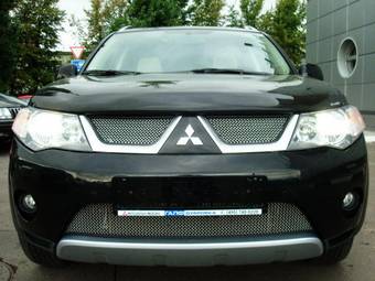 2008 Mitsubishi Outlander Pics