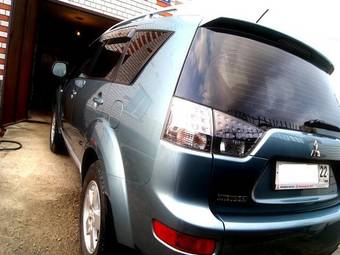 2008 Mitsubishi Outlander Photos