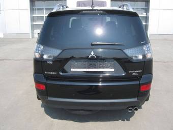 2008 Mitsubishi Outlander Pictures