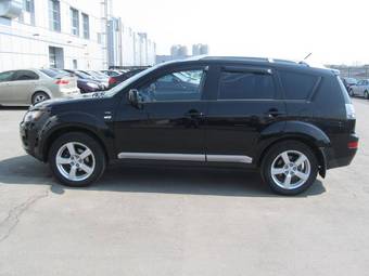 2008 Mitsubishi Outlander Photos