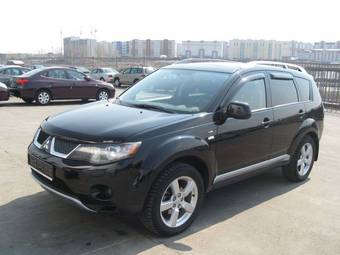 2008 Mitsubishi Outlander Photos