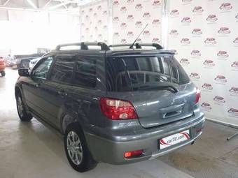 2008 Mitsubishi Outlander Photos