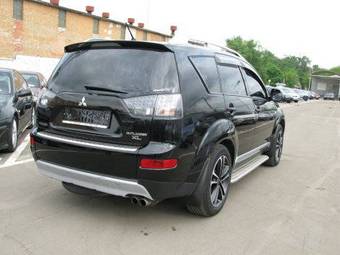 2008 Mitsubishi Outlander Pictures