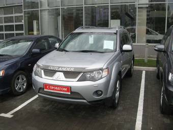2008 Mitsubishi Outlander Photos