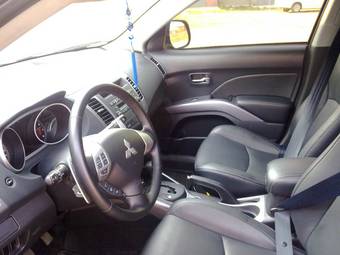 2008 Mitsubishi Outlander Photos