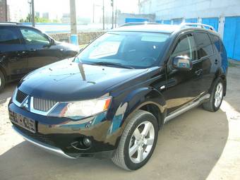 2008 Mitsubishi Outlander Photos