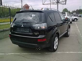 2008 Mitsubishi Outlander Photos