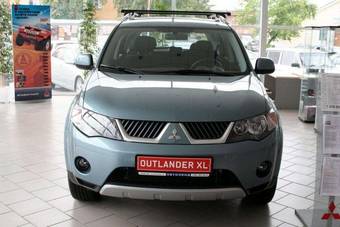 2009 Mitsubishi Outlander Pictures