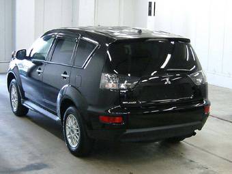 2009 Mitsubishi Outlander Pictures