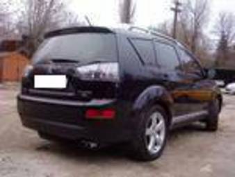 2009 Mitsubishi Outlander Pictures