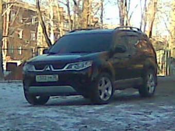 2009 Mitsubishi Outlander Pictures