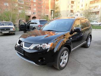 2009 Mitsubishi Outlander Photos