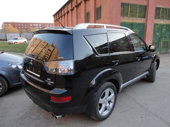 2009 Mitsubishi Outlander Pictures