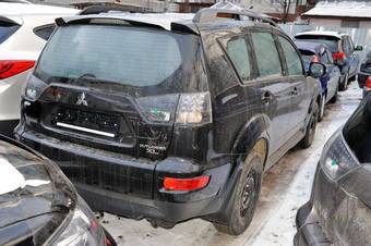 2011 Mitsubishi Outlander Pics