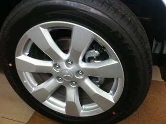 2012 Mitsubishi Outlander Photos