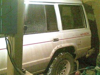 1987 Mitsubishi Pajero Pictures