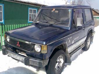 1988 Mitsubishi Pajero Images