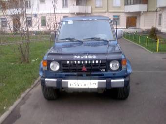 1989 Mitsubishi Pajero Pictures