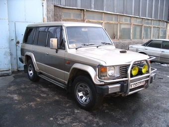 Мицубиси паджеро 1990