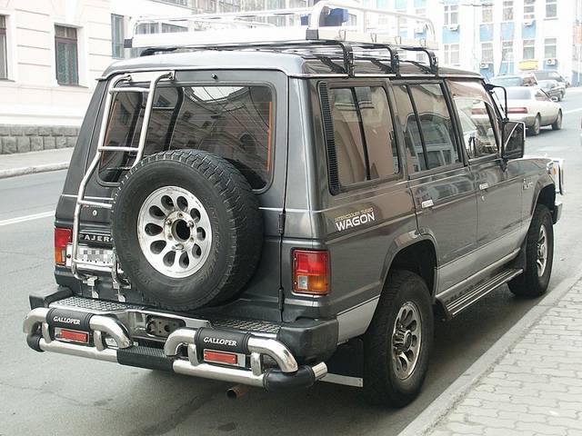 1990 Mitsubishi Pajero