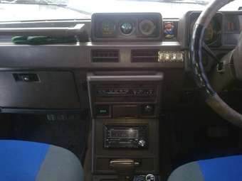 1990 Mitsubishi Pajero Pictures