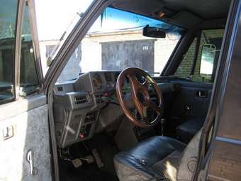 1990 Mitsubishi Pajero Pictures